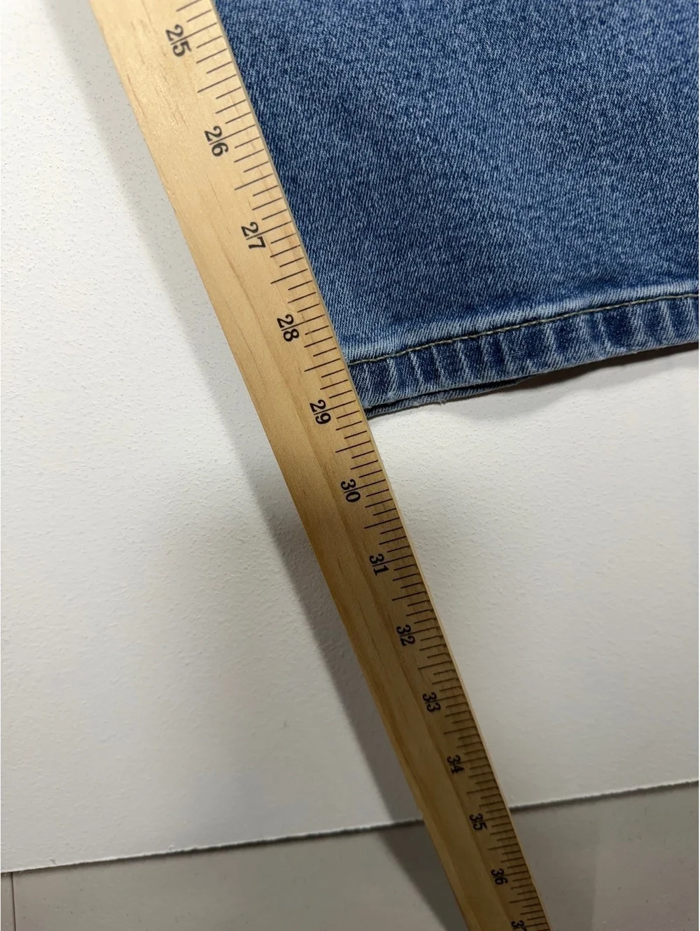 Chaps Mens Relaxed Fit Jeans 38x29 Blue Light Wash Straight Denim Casual